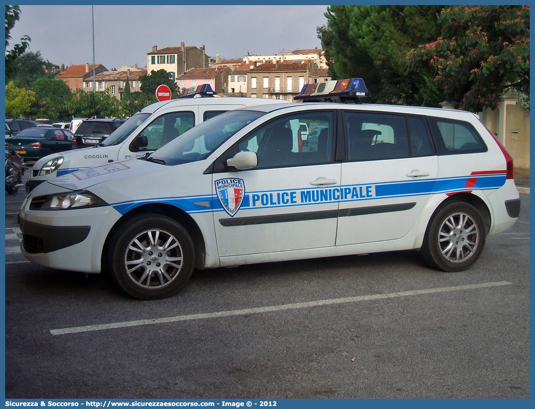 -
République Française
Police Municipale Cogolin
Renault Megane GrandTour
Parole chiave: Repubblica;Francese;République;Française;Police;Municipale;Renault;Megane;Grandtour;Cogolin