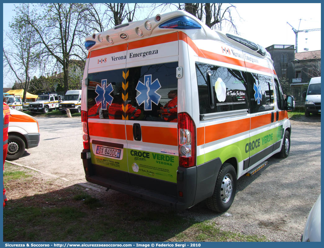 100
Croce Verde Verona
Fiat Ducato III serie
Allestitore Bollanti S.r.l.

Parole chiave: Croce Verde;CV;C.V.;Verona;Pubblica;Assistenza;Ambulanza;Fiat;Ducato X250;Bollanti;100