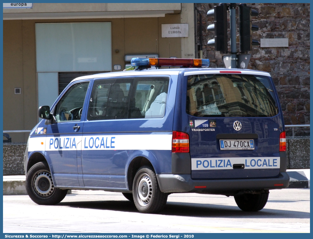 -
Polizia Locale
Comune di Padova
Volkswagen Transporter T5
Parole chiave: PL;PM;P.L.;P.M.;Polizia;Locale;Municipale;Padova;Volkswagen;Transporter;T5