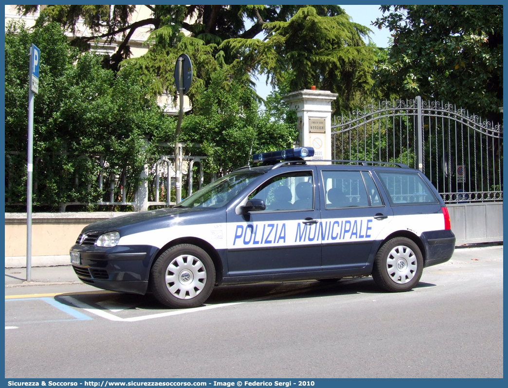 -
Polizia Municipale
Comune di Padova
Volkswagen Golf Variant III serie
Parole chiave: Polizia;Locale;Municipale;Padova;Volkswagen;Golf;Variant