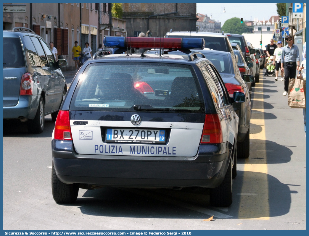 -
Polizia Municipale
Comune di Padova
Volkswagen Golf Variant III serie
Parole chiave: Polizia;Locale;Municipale;Padova;Volkswagen;Golf;Variant