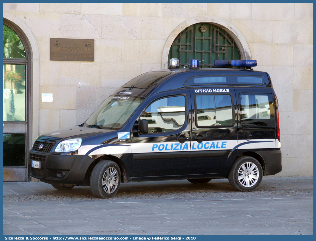 Polizia Locale YA784AA
Polizia Locale
Comune di Monselice
Fiat Doblò I serie restyling
Parole chiave: Polizia;Locale;Municipale;Monselice;Fiat;Doblò;Doblo;YA784AA