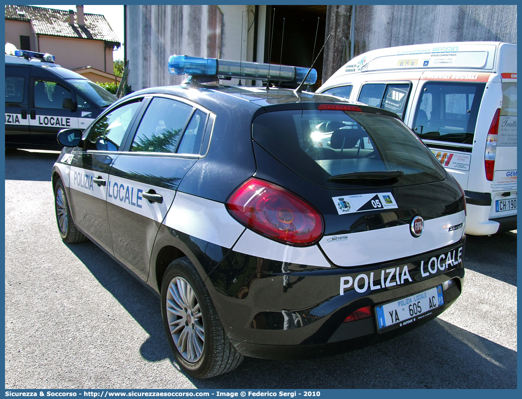 Polizia Locale YA605AC
Polizia Locale
Comune di Torreglia
Fiat Nuova Bravo
Parole chiave: Polizia;Locale;Municipale;Torreglia;Fiat;Nuova Bravo;YA605AC