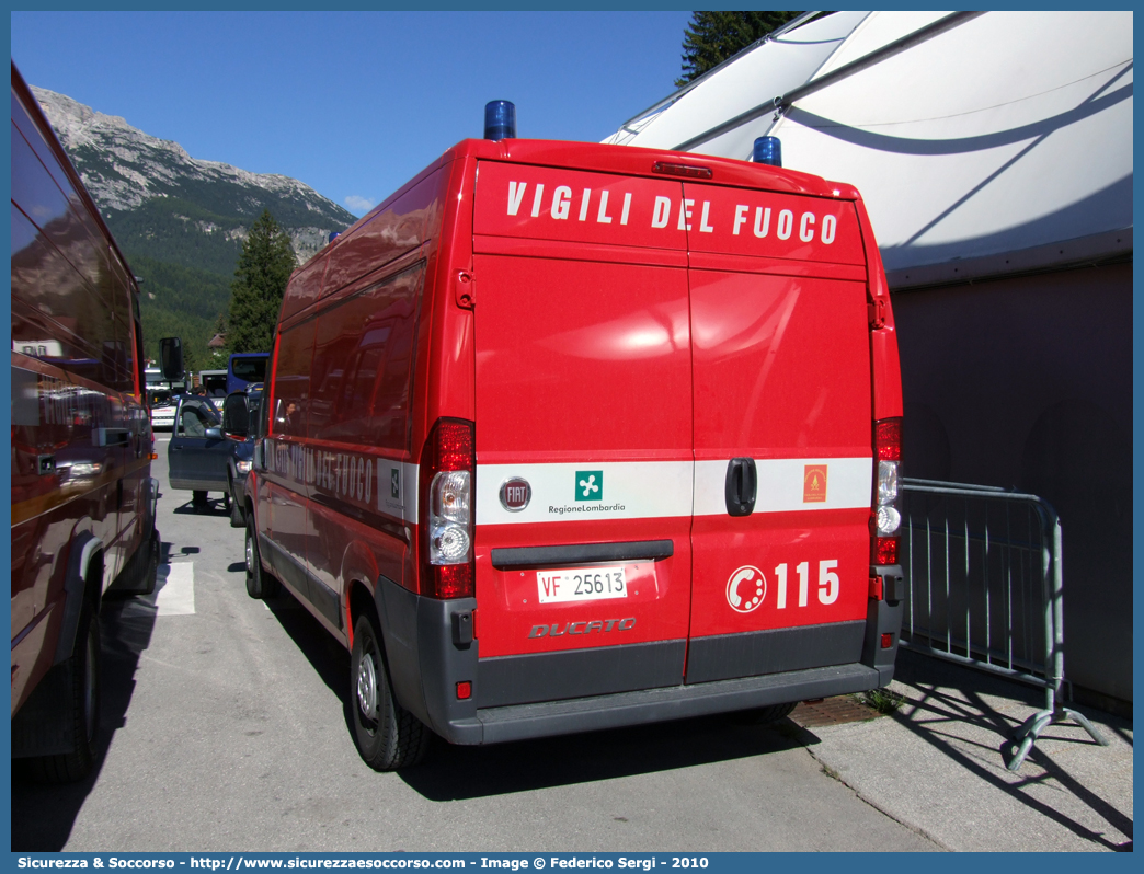 VF 25613
Corpo Nazionale Vigili del Fuoco
Fiat Ducato III serie 
Fornitura Regione Lombardia
Parole chiave: VVF;V.V.F.;Corpo;Nazionale;Vigili;del;Fuoco;Fiat;Ducato;X250;Lombardia