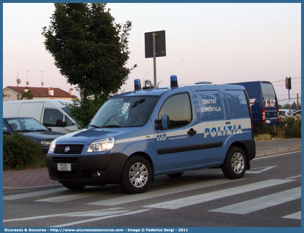 Polizia H1503
Polizia di Stato
Servizio Cinofili
Fiat Doblò I serie restyling
Parole chiave: PS;P.S.;Polizia;di;Stato;Pubblica;Sicurezza;Servizio;Cinofili;Fiat;Doblò;H1503