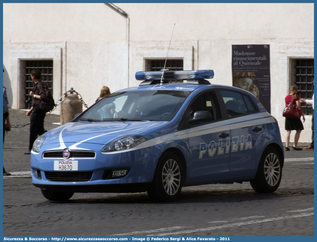 Polizia H3670
Polizia di Stato
Squadra Volante
Fiat Nuova Bravo
(I fornitura)
Parole chiave: PS;P.S.;Polizia;Polizia di Stato;Squadra;Volante;Fiat;Nuova;Bravo;H3670