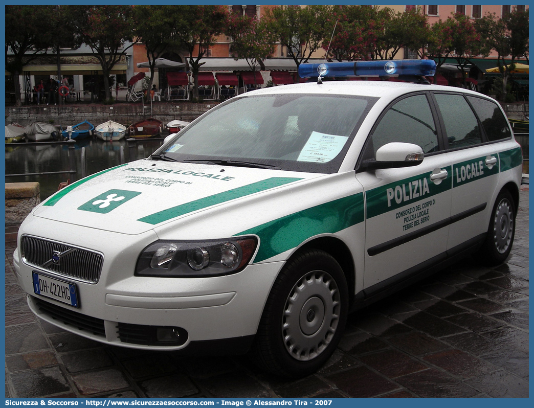 -
Polizia Locale
Consorzio Terre del Serio
Volvo V50
Allestitore Focaccia Group S.r.l.
Parole chiave: Polizia;Locale;Municipale;Terre del Serio;Bariano;Fornovo San Giovanni;Misano di Gera d'Adda;Misano di Gera d Adda;Morengo;Mozzanica;Pagazzano;Volvo;V50;V 50;Focaccia