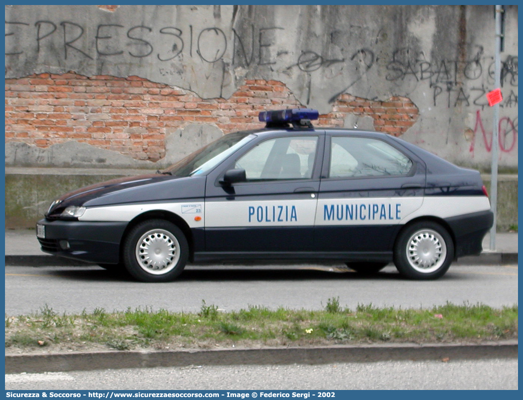 -
Polizia Municipale
Comune di Padova
Alfa Romeo 146
Parole chiave: Polizia;Locale;Municipale;Padova;Alfa Romeo;146