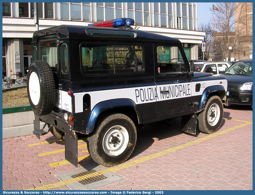 -
Polizia Municipale
Comune di Padova
Land Rover Defender 90
Parole chiave: Polizia;Locale;Municipale;Padova;Land Rover;Defender;90