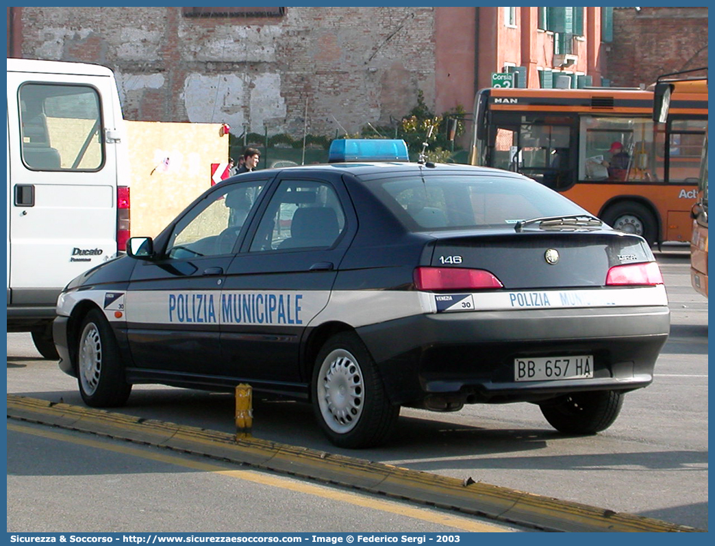 -
Polizia Municipale
Comune di Venezia
Alfa Romeo 146
Parole chiave: PL;P.L.;PM;P.M.;Polizia;Locale;Municipale;Venezia;Alfa Romeo;146