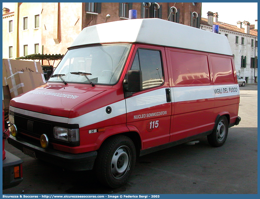 VF 17485
Corpo Nazionale Vigili del Fuoco
Nucleo Soccorso Subacqueo e Acquatico
Fiat Ducato I serie restyling
Parole chiave: VVF;V.V.F.;Corpo;Nazionale;Vigili;del;Fuoco;Fiat;Ducato;NSSA;N.S.S.A.;Soccorso;Subacqueo;Acquatico;Sommozzatori;Subacquei