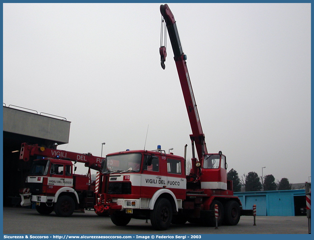 VF 10288
Corpo Nazionale Vigili del Fuoco
Fiat 697NP Cristanini
Parole chiave: VVF;V.V.F.;Corpo;Nazionale;Vigili;del;Fuoco;Fiat;697NP;697 NP;697;NP;Cristanini