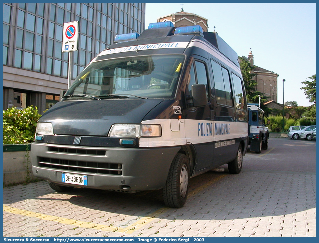 -
Polizia Municipale
Comune di Padova
Fiat Ducato II serie
Allestitore Orlandi S.r.l.
Parole chiave: Polizia;Locale;Municipale;Padova;Fiat;Ducato;Orlandi