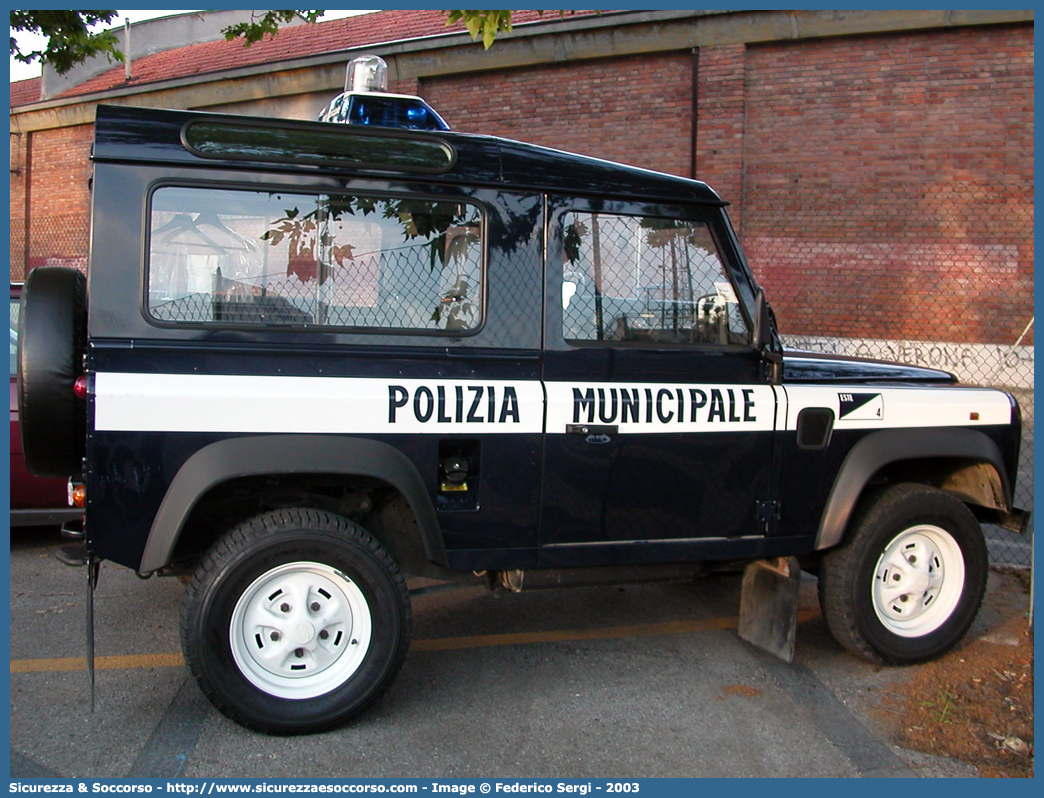 -
Polizia Municipale
Comune di Este
Land Rover Defender 90
Parole chiave: PL;P.L.;Polizia;Locale;Municipale;Este;Land Rover;Defender;90