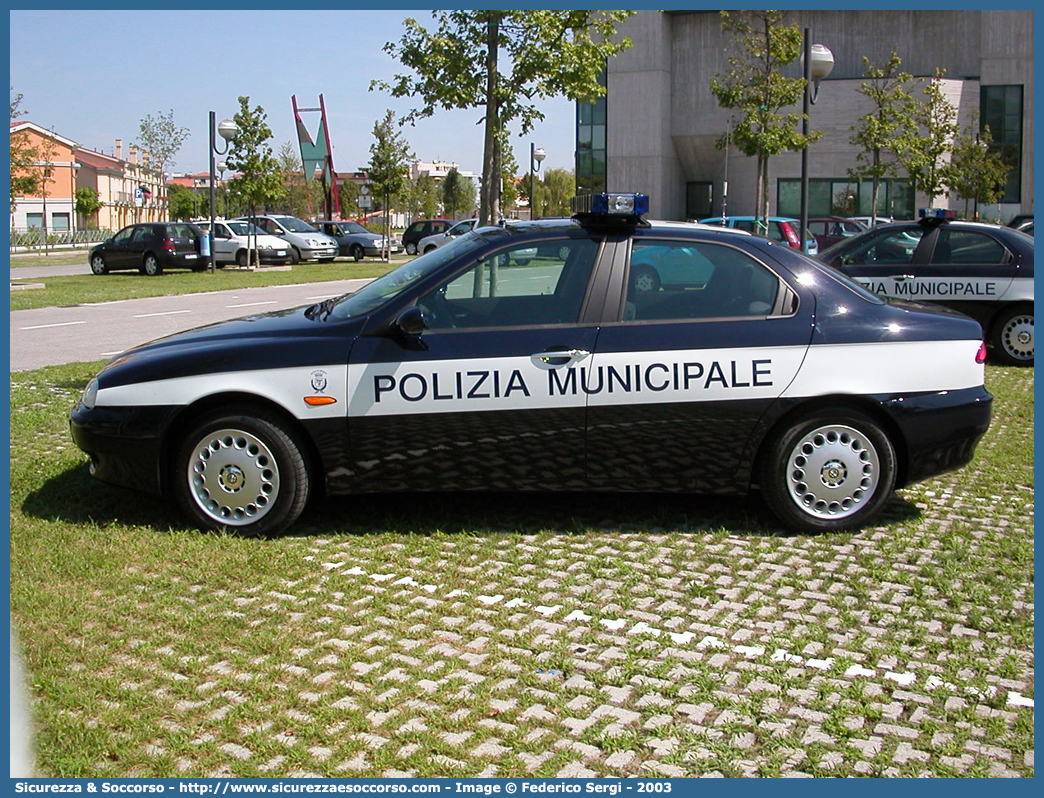 -
Polizia Municipale
Comune di Jesolo
Alfa Romeo 156 I serie

Parole chiave: PL;PM;P.L.;P.M.;Polizia;Locale;Municipale;Jesolo;Alfa Romeo;156;I serie