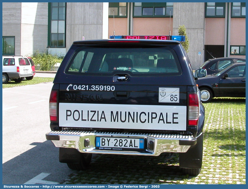 -
Polizia Municipale
Comune di Jesolo
Nissan Navara I serie
Parole chiave: PL;PM;P.L.;P.M.;Polizia;Locale;Municipale;Jesolo;Nissan;Navara