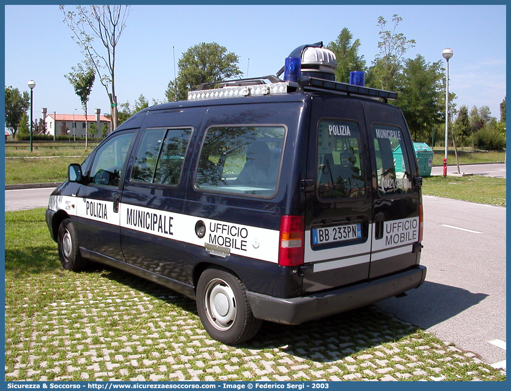 -
Polizia Municipale
Comune di Jesolo
Fiat Scudo I serie
Allestitore Orlandi S.r.l.
Parole chiave: PL;PM;P.L.;P.M.;Polizia;Locale;Municipale;Jesolo;Fiat;Scudo;Orlandi