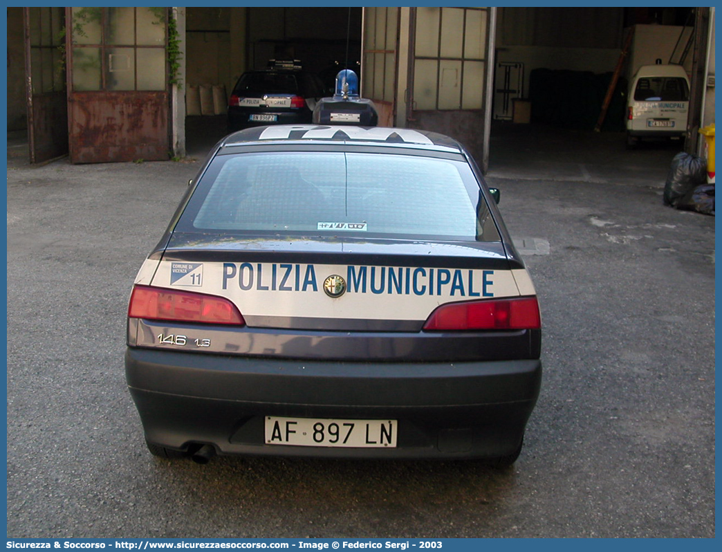 -
Polizia Municipale
Comune di Vicenza
Alfa Romeo 146
Parole chiave: Polizia;Locale;Municipale;Vicenza;Alfa Romeo;146