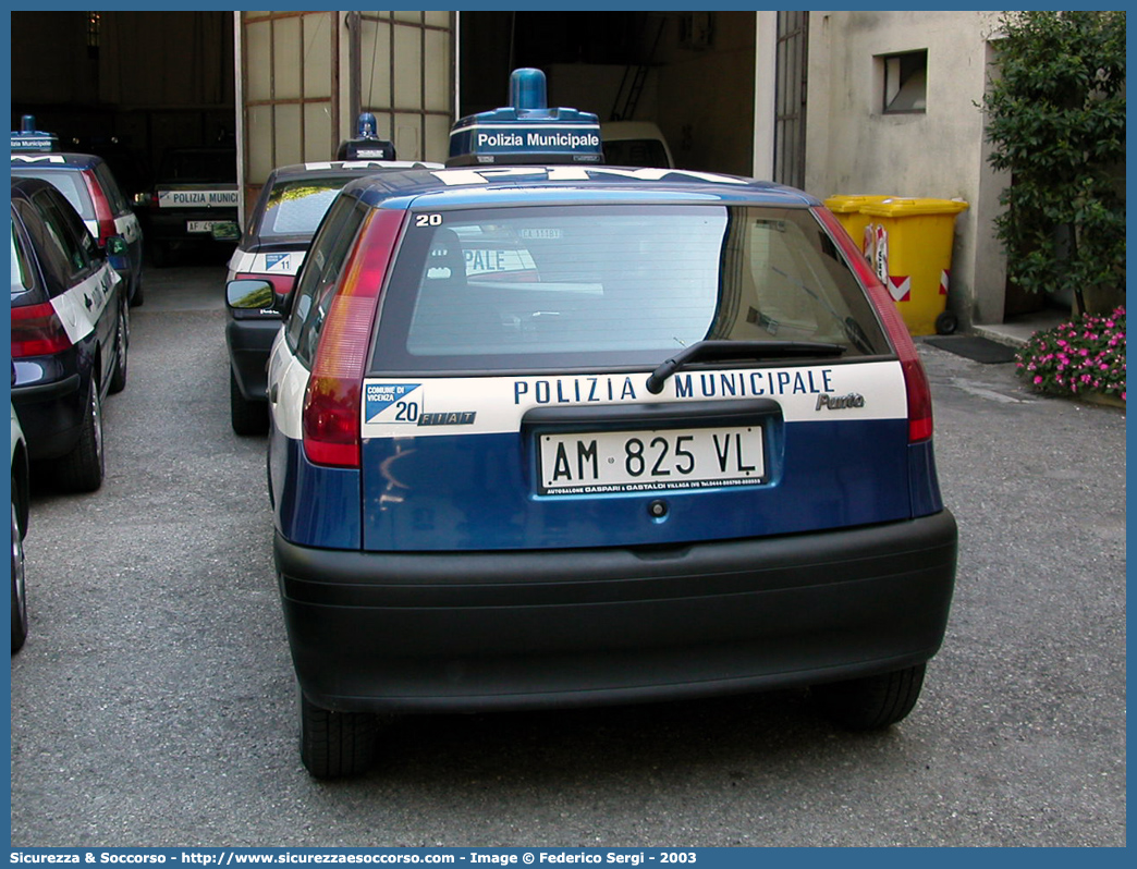 -
Polizia Municipale
Comune di Vicenza
Fiat Punto I serie
Parole chiave: Polizia;Locale;Municipale;Vicenza;Fiat;Punto