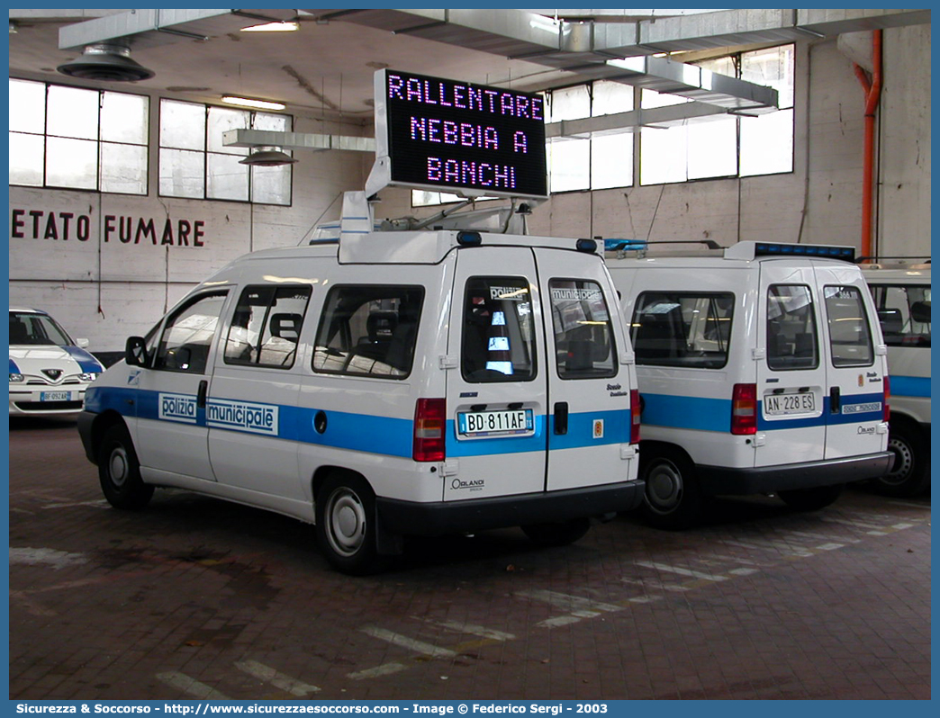 -
Polizia Municipale
Comune di Trieste
Fiat Scudo I serie
Allestitore Orlandi S.r.l.
Parole chiave: Polizia;Municipale;Locale;Trieste;Fiat;Scudo I serie;Orlandi