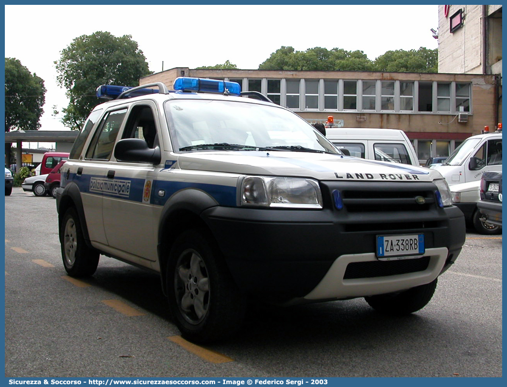 -
Polizia Municipale
Comune di Trieste
Land Rover Freelander I serie
Parole chiave: Polizia;Municipale;Locale;Trieste;Land Rover;Freelander I serie