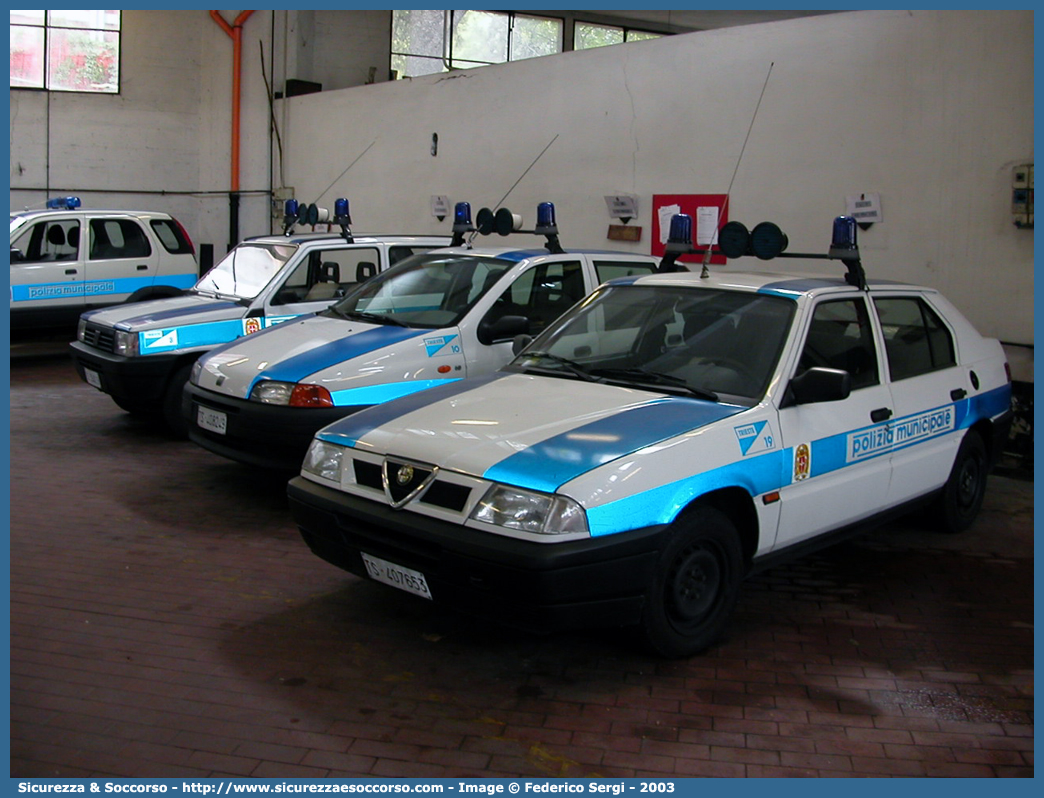 -
Polizia Municipale
Comune di Trieste
Alfa Romeo 75 II serie
Parole chiave: Polizia;Municipale;Locale;Trieste;Alfa Romeo;75 II serie