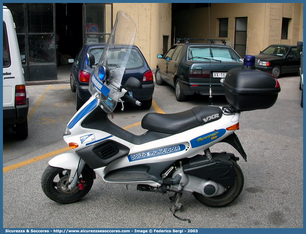 -
Polizia Municipale
Comune di Trieste
Gilera Runner 180 VXR
Parole chiave: Polizia;Municipale;Locale;Trieste;Gilera;Runner 180 VXR