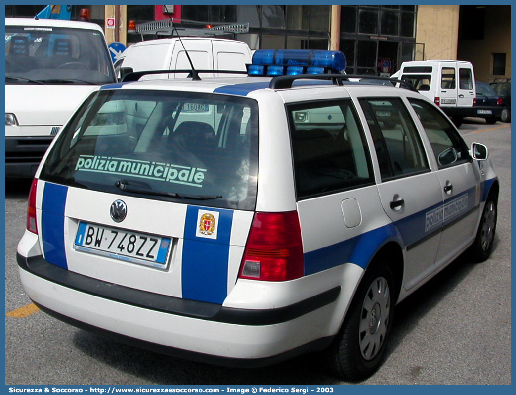 -
Polizia Municipale
Comune di Trieste
Volkswagen Golf Variant IV serie
Parole chiave: Polizia;Municipale;Locale;Trieste;Volkswagen;Golf Variant IV serie