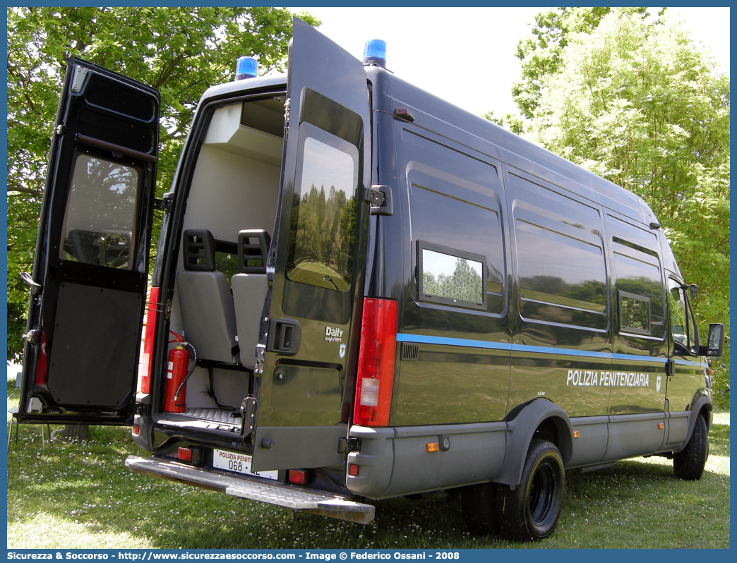 Polizia Penitenziaria 068AE
Polizia Penitenziaria
Iveco Daily 60C15 III serie
Parole chiave: PolPen;Pol.Pen.;AdiC;A.diC.;Agenti di Custodia;Polizia Penitenziaria;Iveco;Daily;60C15 III serie;068AE