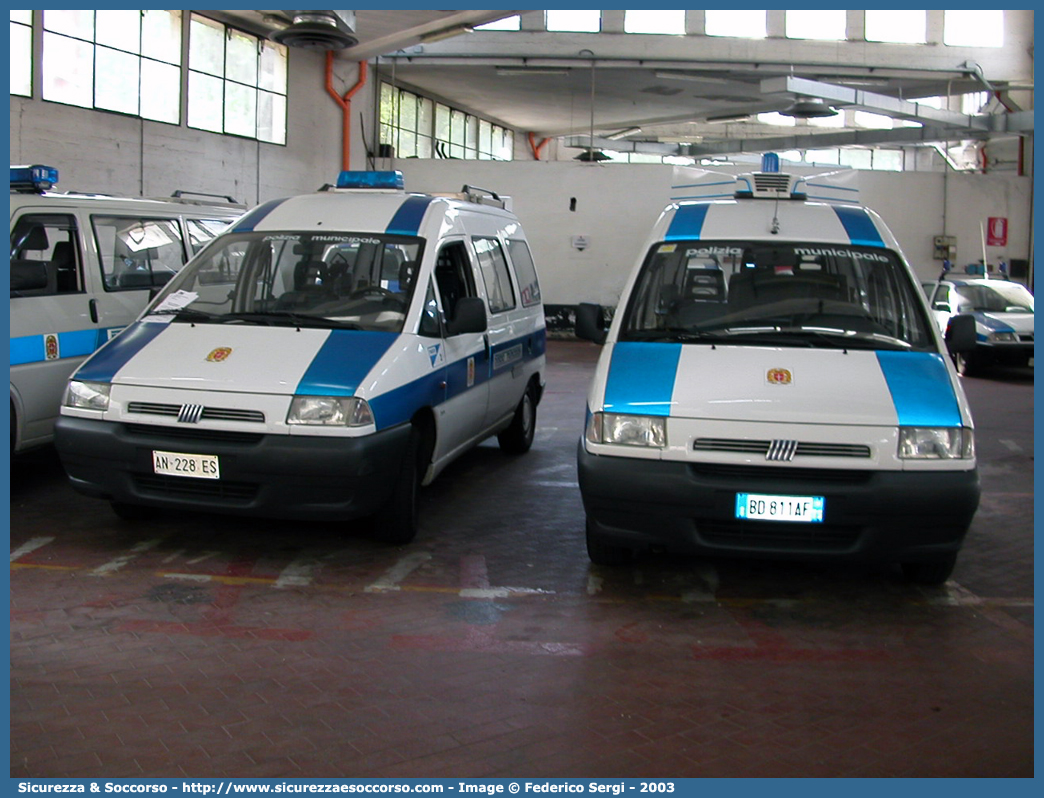 -
Polizia Municipale
Comune di Trieste
Fiat Scudo I serie
Allestitore Orlandi S.r.l.
Parole chiave: Polizia;Municipale;Locale;Trieste;Fiat;Scudo I serie;Orlandi