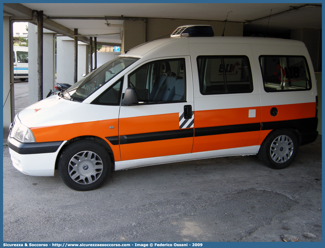 MIKE 04
118 Romagna Soccorso
Ambito Territoriale di Rimini
Fiat Scudo III serie
(variante)
Parole chiave: 118;Romagna;Soccorso;Rimini;Automedica;Fiat;Scudo