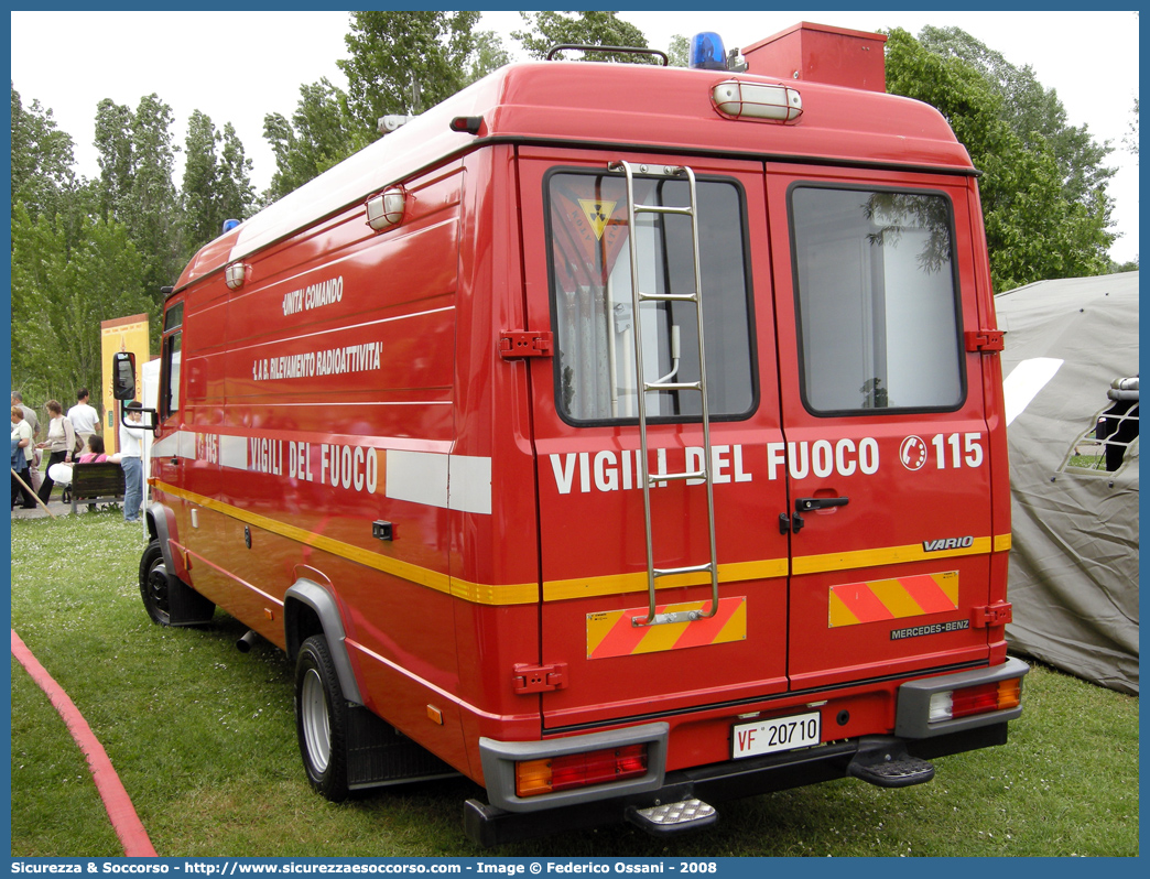 VF 20710
Corpo Nazionale Vigili del Fuoco
Nucleo N.B.C.R.
Mercedes Benz Vario 612D
Parole chiave: Corpo;Nazionale;Vigili del Fuoco;Vigili;Fuoco;Mercedes Benz;Vario;612D;612 D;NBCR;N.B.C.R.;Nucleare;Batteriologico;Chimico;Radiologico;Radiometrico;Radiometria;Radioattività;Radioattivita