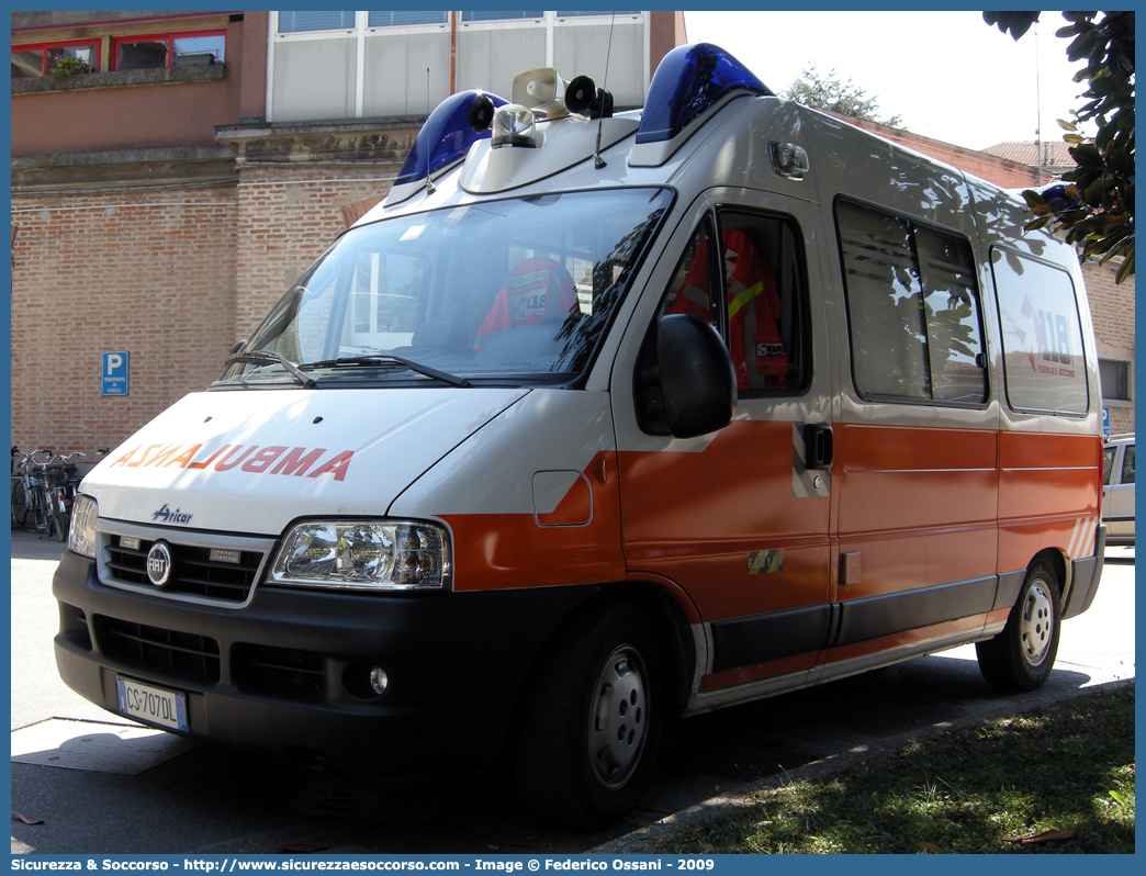 FE 3184
118 Ferrara Soccorso
Fiat Ducato II serie restyling
Allestitore Aricar S.p.A.
Parole chiave: 118;Ferrara;Soccorso;Ambulanza;Autoambulanza;Fiat;Ducato;Aricar