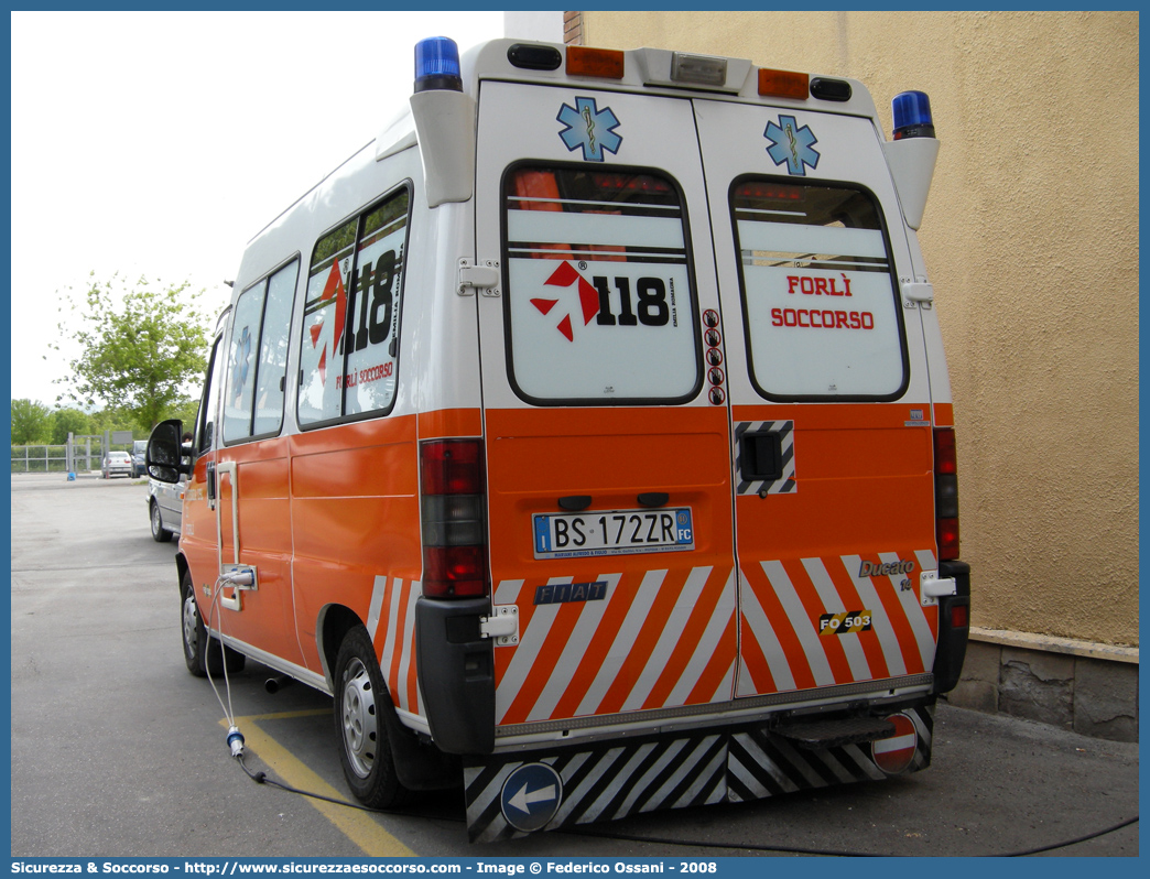 FO 03
118 Romagna Soccorso
Ambito Territoriale di Forlì
Fiat Ducato II serie
Allestitore MAF S.n.c.
(variante)
Parole chiave: 118;Romagna;Soccorso;Forlì;Forli;Ambulanza;Autoambulanza;Fiat;Ducato;MAF