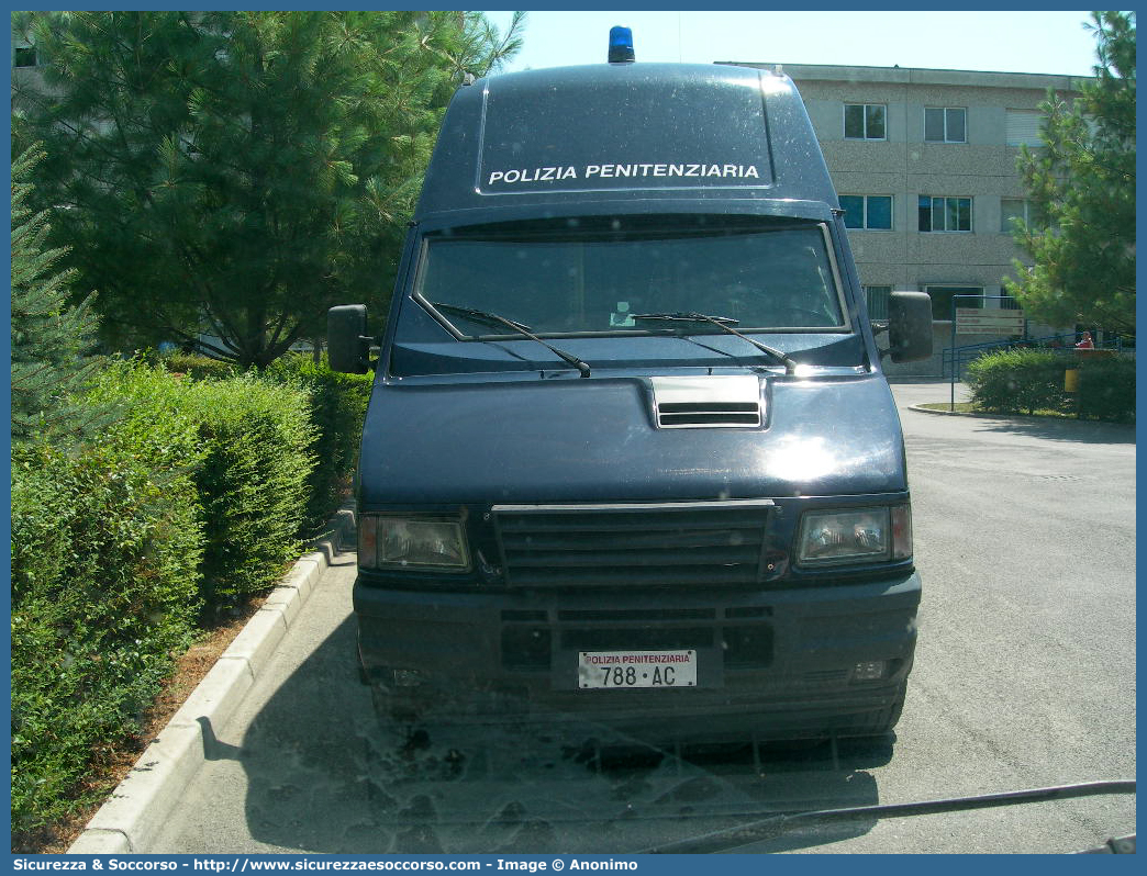 Polizia Penitenziaria 788AC
Polizia Penitenziaria
Iveco Daily 60-12 II serie
Parole chiave: PolPen;Pol.Pen.;AdiC;A.diC.;Agenti di Custodia;Polizia Penitenziaria;Iveco;Daily;60-12 II serie;788AC