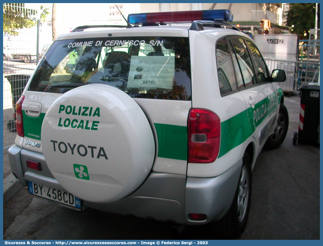 -
Polizia Locale
Comune di Cernusco sul Naviglio
Toyota Rav4 I serie
Allestitore Bertazzoni S.r.l.
Parole chiave: PM;PL;P.M.;P.L.;Polizia;Locale;Municipale;Cernusco sul Naviglio;Toyota;Rav4;Rav 4;Bertazzoni