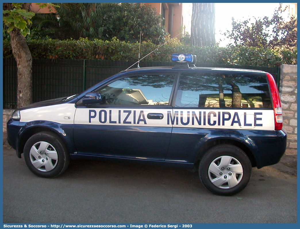 -
Polizia Municipale
Comune di Sona
Honda H-RV I serie restyling
Parole chiave: Polizia;Locale;Municipale;Sona;Honda;HRV;HR-V