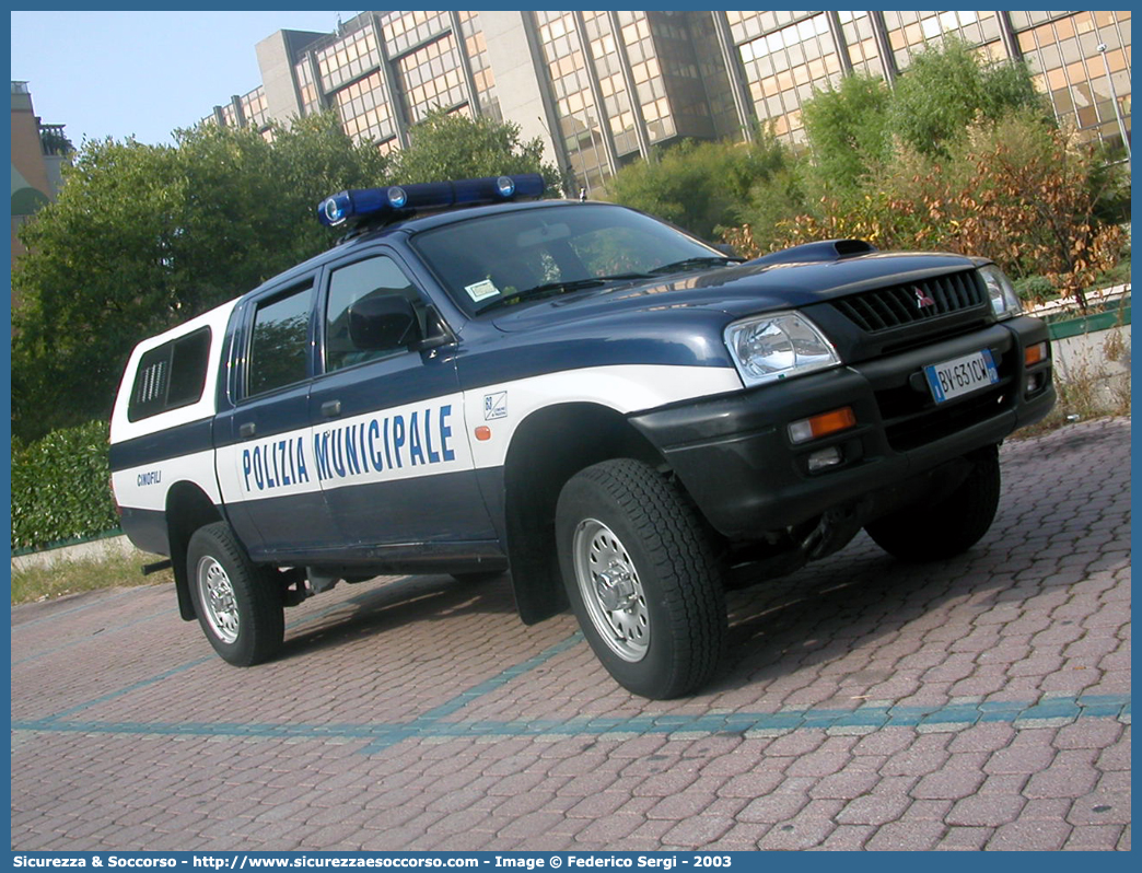 -
Polizia Municipale
Comune di Padova
Nucleo Cinofili
Mitsubishi L200 III serie restyling
Parole chiave: Polizia;Locale;Municipale;Padova;Mitsubishi;L200;Cinofili