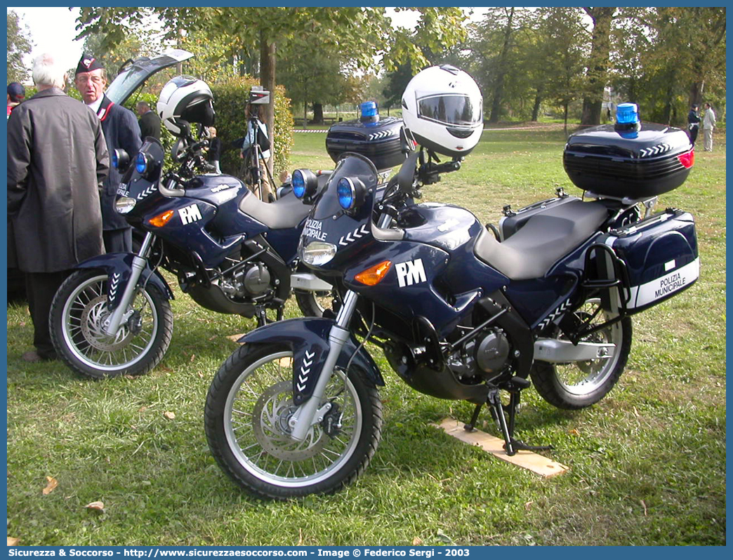 -
Polizia Municipale
Comune di Vigonza
Aprilia Pegaso II serie
Parole chiave: Polizia;Locale;Municipale;Vigonza;Aprilia;Pegaso