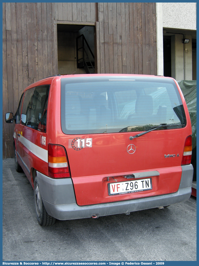 VF Z96TN
Scuola Provinciale V.V.F.
Mercedes Benz Classe V I serie
Parole chiave: VF;V.F.;Vigili del Fuoco;Vigili;Fuoco;Mercedes Benz;Vito II serie;Z96TN