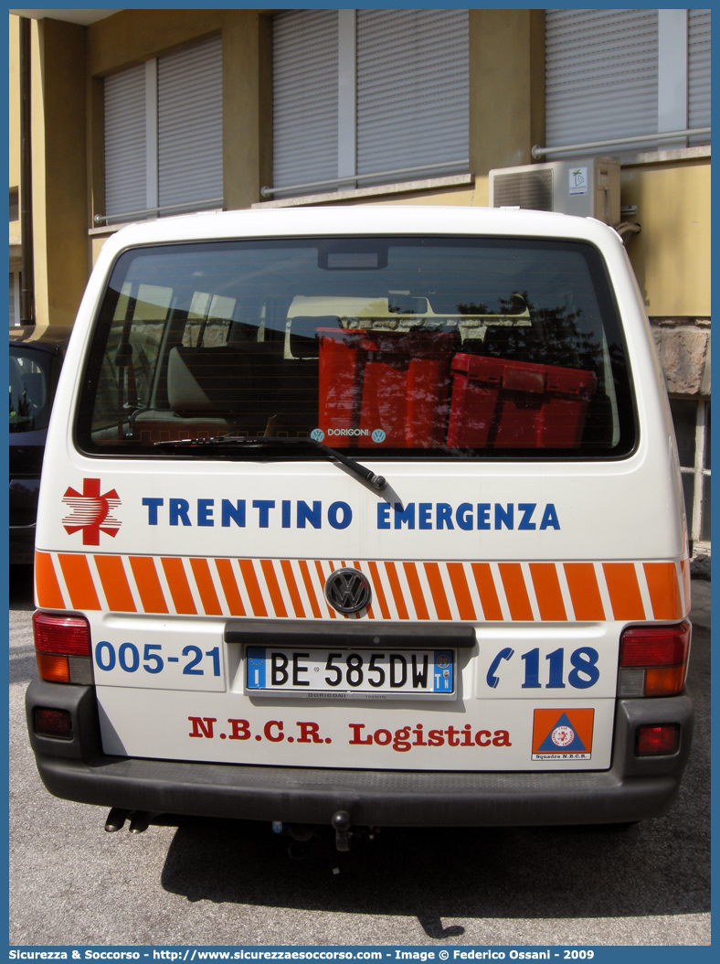 005-21
118 Trentino Emergenza
Volkswagen Transporter T4 restyling
Parole chiave: 118;Trentino;Emergenza;Trento;Volkswagen;Transporter;T4;NBCR;N.B.C.R.