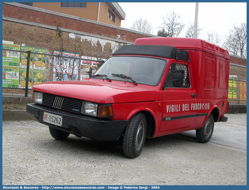 VF 15262
Corpo Nazionale Vigili del Fuoco
Fiat Fiorino I serie
Parole chiave: VF;V.F.;VVF;V.V.F.;Corpo;Nazionale;Vigili del Fuoco;Vigili;Fuoco;Fiat;Fiorino;I serie;15262