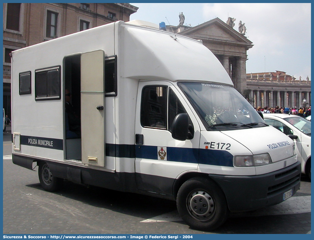 -
Polizia Municipale
Comune di Roma
Fiat Ducato II serie
Parole chiave: PL;P.L.;PM;P.M.;Polizia;Locale;Municipale;Roma;Fiat;Ducato