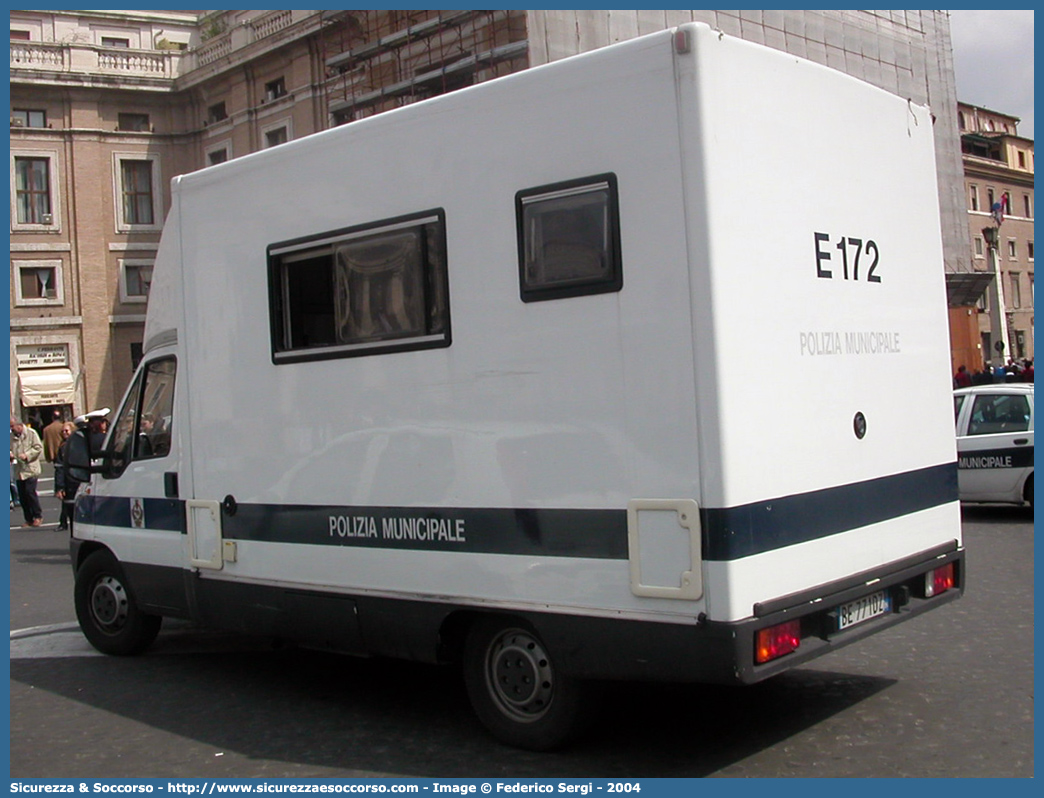 -
Polizia Municipale
Comune di Roma
Fiat Ducato II serie
Parole chiave: PL;P.L.;PM;P.M.;Polizia;Locale;Municipale;Roma;Fiat;Ducato