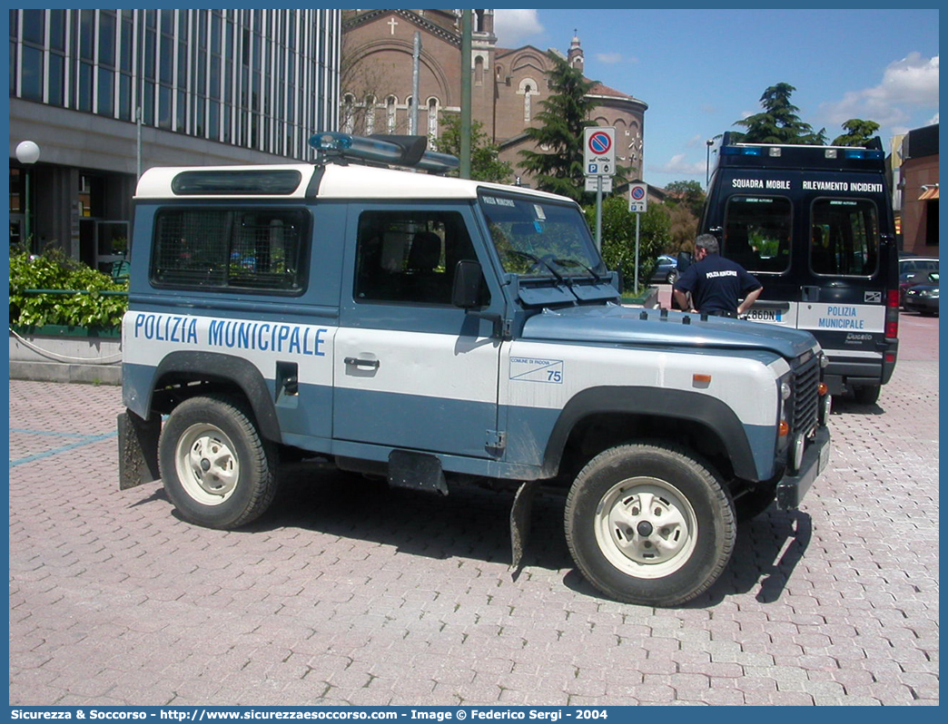 -
Polizia Municipale
Comune di Padova
Land Rover Defender 90
Parole chiave: Polizia;Locale;Municipale;Padova;Land Rover;Defender;90