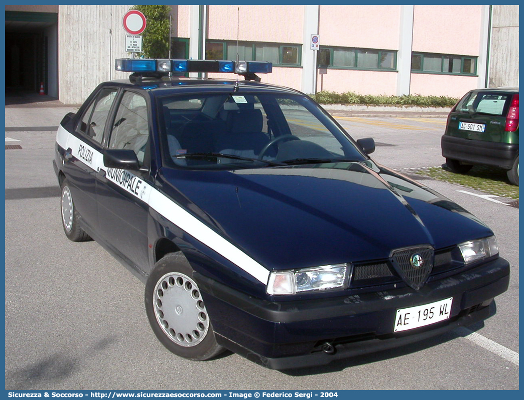 -
Polizia Municipale
Comune di Jesolo
Alfa Romeo 155
Parole chiave: PL;PM;P.L.;P.M.;Polizia;Locale;Municipale;Jesolo;Alfa Romeo;155