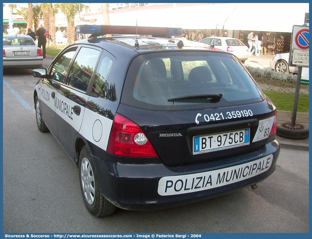 -
Polizia Municipale
Comune di Jesolo
Honda Civic VII serie
Allestitore Orlandi S.r.l.
Parole chiave: PL;P.L.;PM;P.M.;Polizia;Locale;Municipale;Jesolo;Honda;Civic;Orlandi