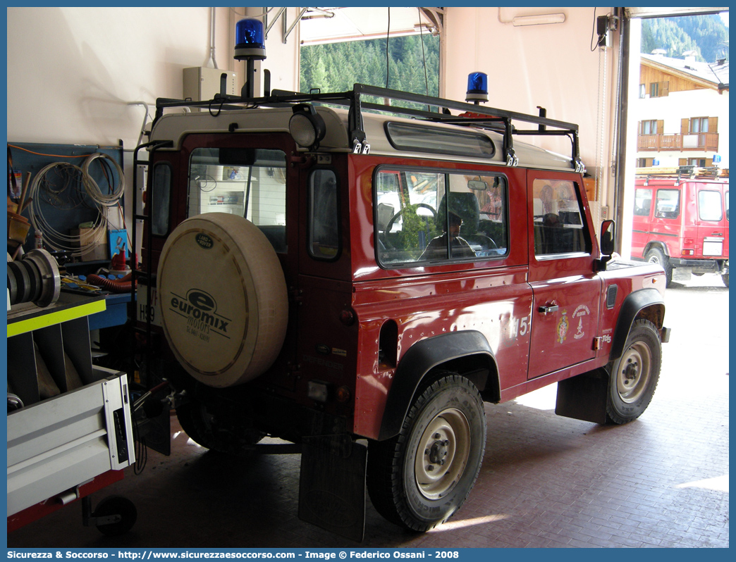 VF H59TN
Corpo Vigili del Fuoco Volontari Campitello di Fassa
Land Rover Defender 90
Parole chiave: VF;V.F.;Vigili del Fuoco;Vigili;Fuoco;Volontari;Campitello di Fassa;Land Rover;Defender 90;H59TN