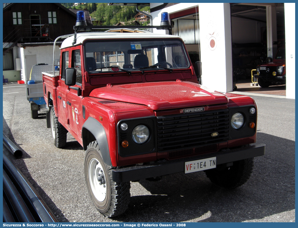 VF 1E4TN
Corpo Vigili del Fuoco Volontari Campitello di Fassa
Land Rover Defender 130
Parole chiave: VF;V.F.;Vigili del Fuoco;Vigili;Fuoco;Volontari;Campitello di Fassa;Land Rover;Defender 130;1E4TN