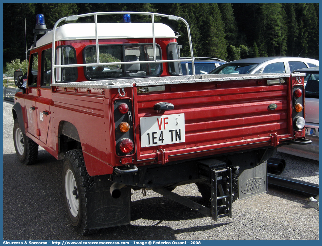 VF 1E4TN
Corpo Vigili del Fuoco Volontari Campitello di Fassa
Land Rover Defender 130
Parole chiave: VF;V.F.;Vigili del Fuoco;Vigili;Fuoco;Volontari;Campitello di Fassa;Land Rover;Defender 130;1E4TN